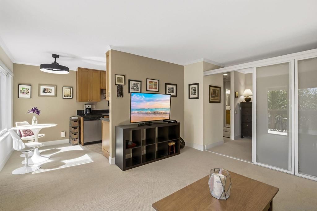 Image 1 of property listing at 8581 Villa La Jolla Dr G, La Jolla, CA 92037