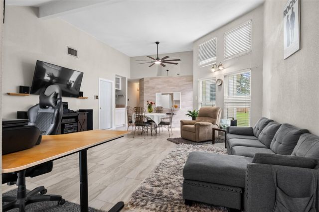 6450 New World Drive, Katy, TX 77449