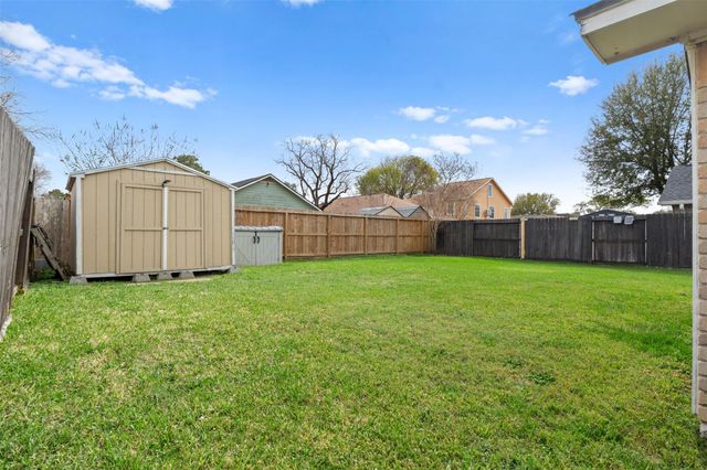 6450 New World Drive, Katy, TX 77449