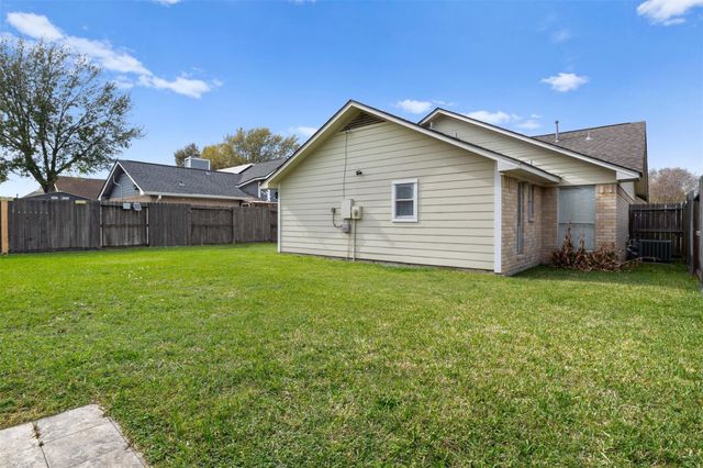 6450 New World Drive, Katy, TX 77449