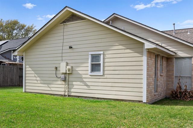 6450 New World Drive, Katy, TX 77449