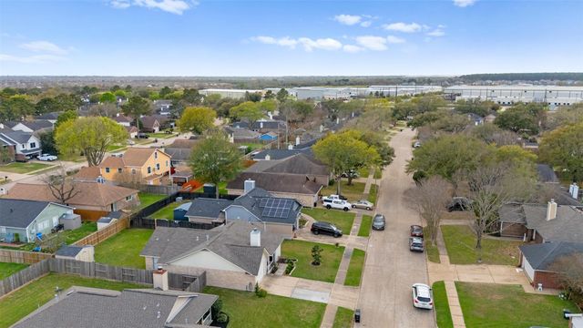 6450 New World Drive, Katy, TX 77449