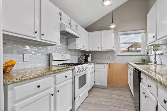 6450 New World Drive, Katy, TX 77449