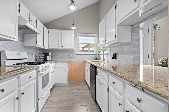 6450 New World Drive, Katy, TX 77449