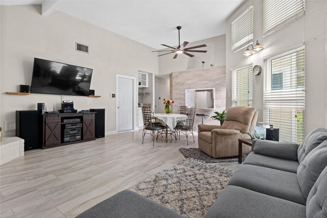 6450 New World Drive, Katy, TX 77449