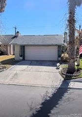 8126 Laurel Bnd, San Antonio, TX 78250