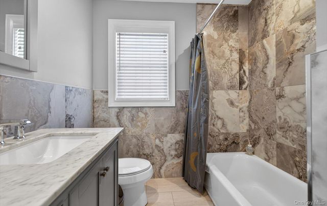 805 Pine Place, Bellmore, NY 11710