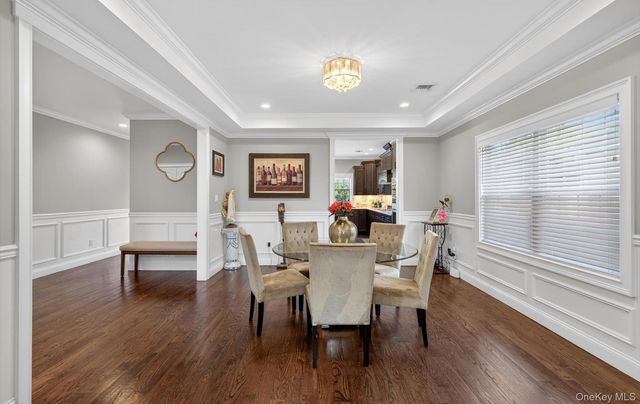 805 Pine Place, Bellmore, NY 11710