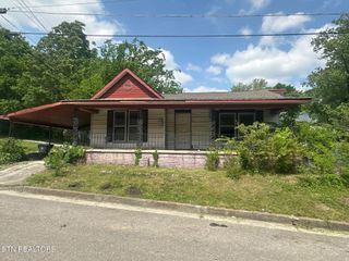 1621 Wallace St, Knoxville, TN 37921