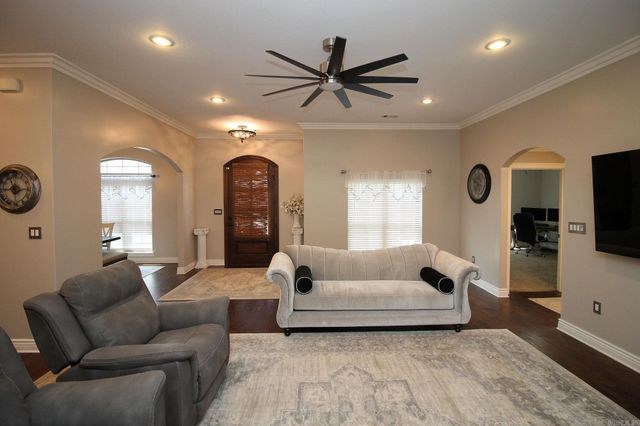 4303 Phillips Dr., Paragould, AR 72450
