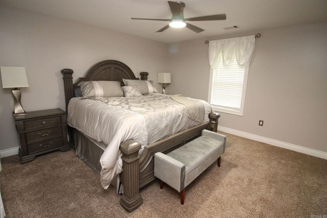 4303 Phillips Dr., Paragould, AR 72450