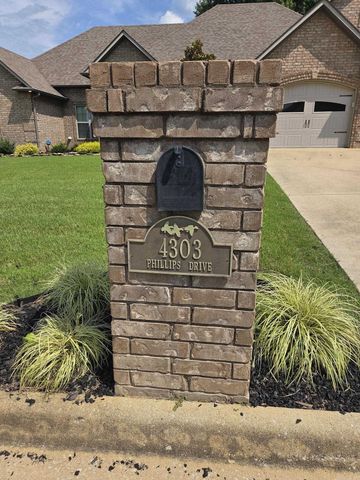4303 Phillips Dr., Paragould, AR 72450