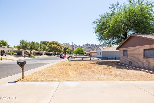1025 E Cheryl Drive, Phoenix, AZ 85020