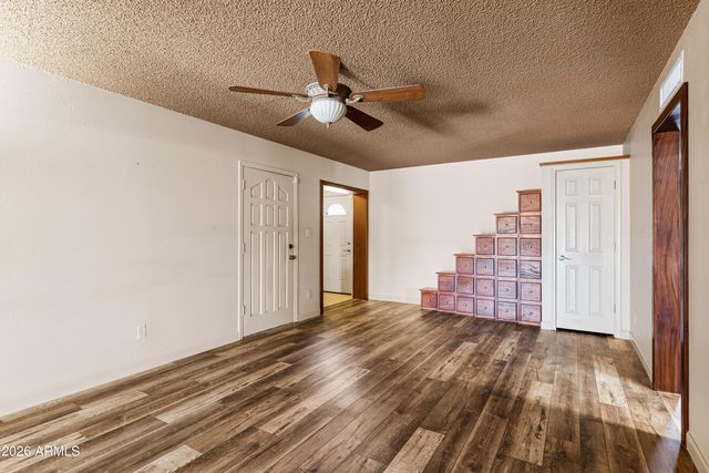 1025 E Cheryl Drive, Phoenix, AZ 85020