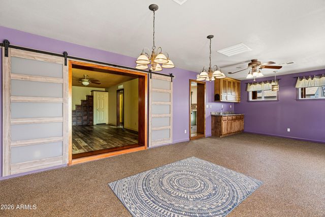 1025 E Cheryl Drive, Phoenix, AZ 85020