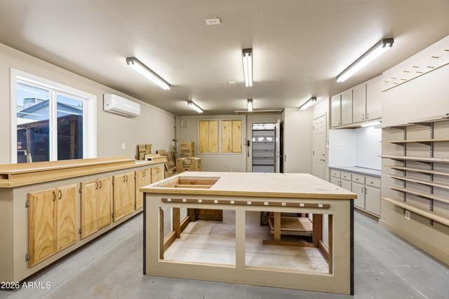 1025 E Cheryl Drive, Phoenix, AZ 85020