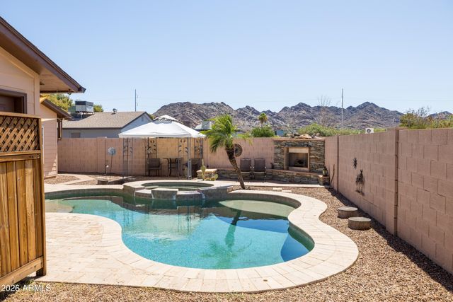 1025 E Cheryl Drive, Phoenix, AZ 85020