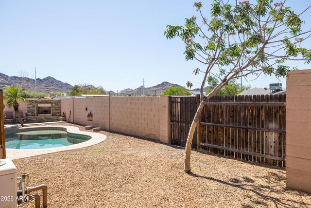 1025 E Cheryl Drive, Phoenix, AZ 85020