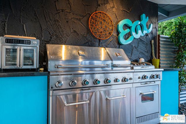 3200 E Sonora Road, Palm Springs, CA 92264