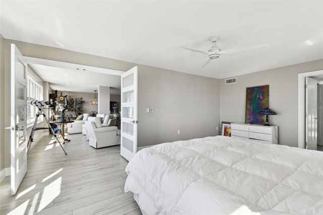 5200 BRITTANY DRIVE S 1502, St Petersburg, FL 33715