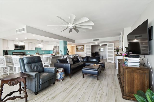 5200 BRITTANY DRIVE S 1502, St Petersburg, FL 33715