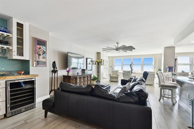 5200 BRITTANY DRIVE S 1502, St Petersburg, FL 33715