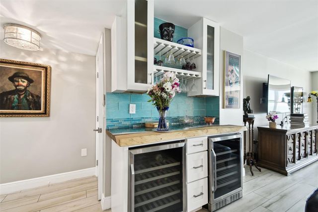 5200 BRITTANY DRIVE S 1502, St Petersburg, FL 33715