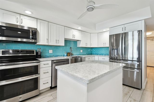 5200 BRITTANY DRIVE S 1502, St Petersburg, FL 33715