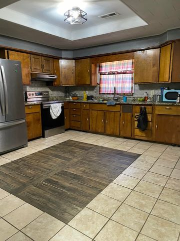 1510 E 16th Street, Chattanooga, TN 37404