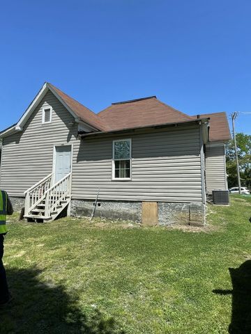 1510 E 16th Street, Chattanooga, TN 37404