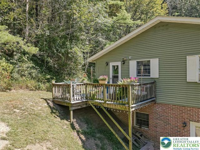 141 Church Hill Road, Mahoning Twp, PA 18235