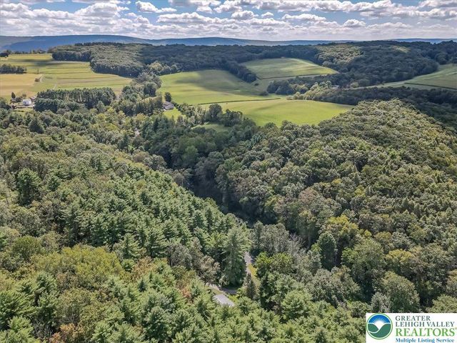 141 Church Hill Road, Mahoning Twp, PA 18235