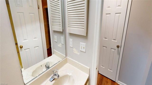 313 Woods Edge CT, Virginia Beach, VA 23462