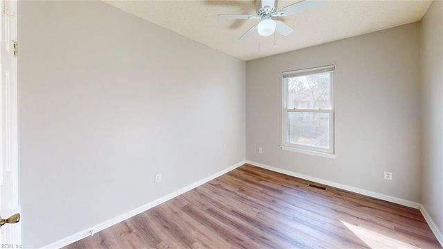 313 Woods Edge CT, Virginia Beach, VA 23462