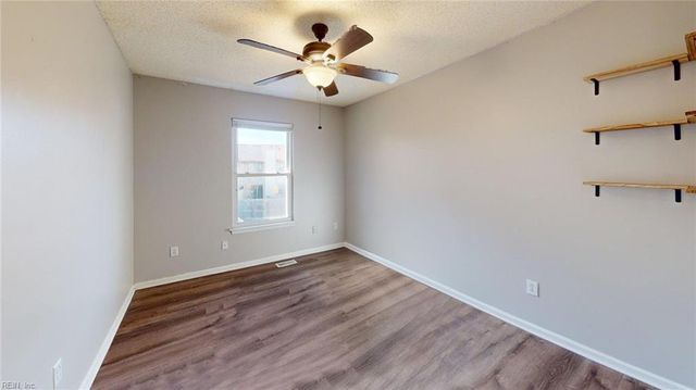 313 Woods Edge CT, Virginia Beach, VA 23462