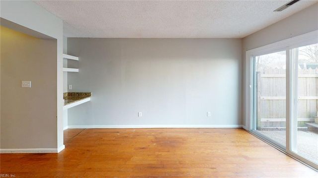 313 Woods Edge CT, Virginia Beach, VA 23462