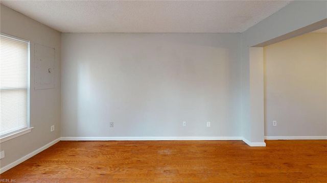 313 Woods Edge CT, Virginia Beach, VA 23462