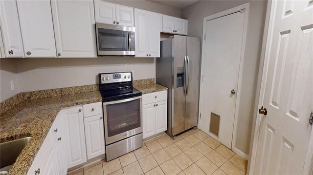 313 Woods Edge CT, Virginia Beach, VA 23462