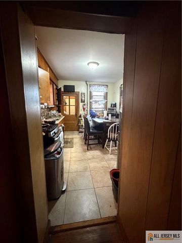 350 Summit Avenue, Perth Amboy, NJ 08861