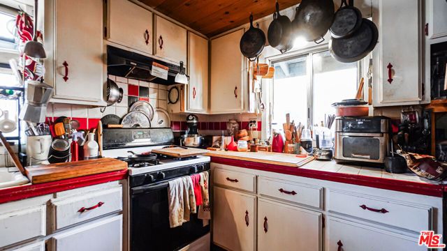 813 E Mountain View Boulevard, Other - See Remarks, CA 92314
