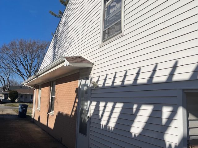 107 N Pierce Avenue, Wheaton, IL 60187