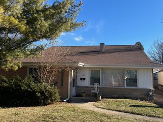 107 N Pierce Avenue, Wheaton, IL 60187