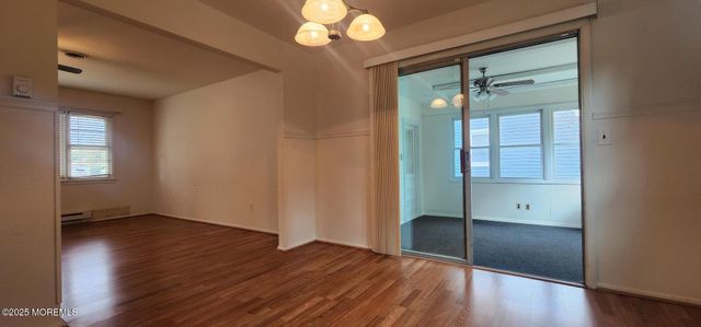 77 Brakenbury Drive, Toms River, NJ 08757