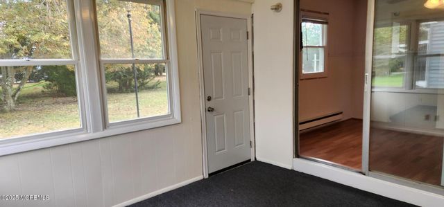 77 Brakenbury Drive, Toms River, NJ 08757