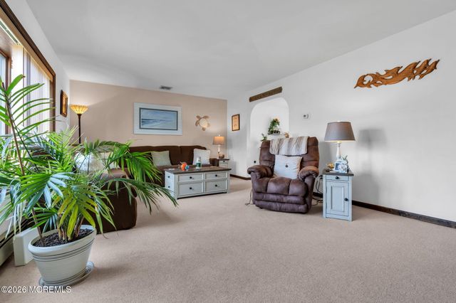 3239 Meadow Street, Toms River, NJ 08753