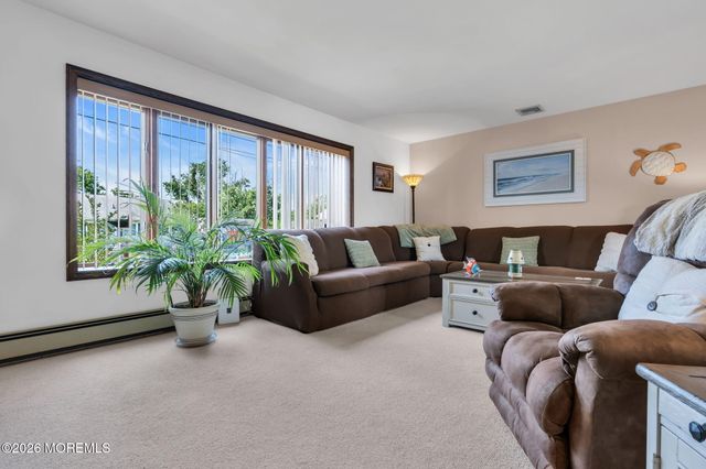 3239 Meadow Street, Toms River, NJ 08753