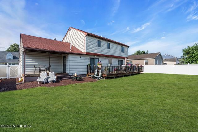 3239 Meadow Street, Toms River, NJ 08753