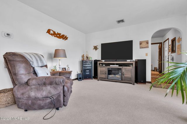 3239 Meadow Street, Toms River, NJ 08753