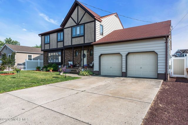 3239 Meadow Street, Toms River, NJ 08753
