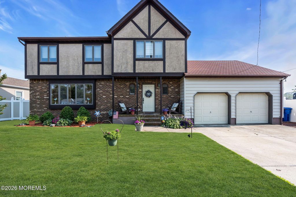 3239 Meadow Street, Toms River, NJ 08753